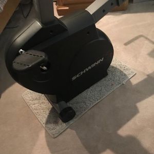 schwinn 215p recumbent bike